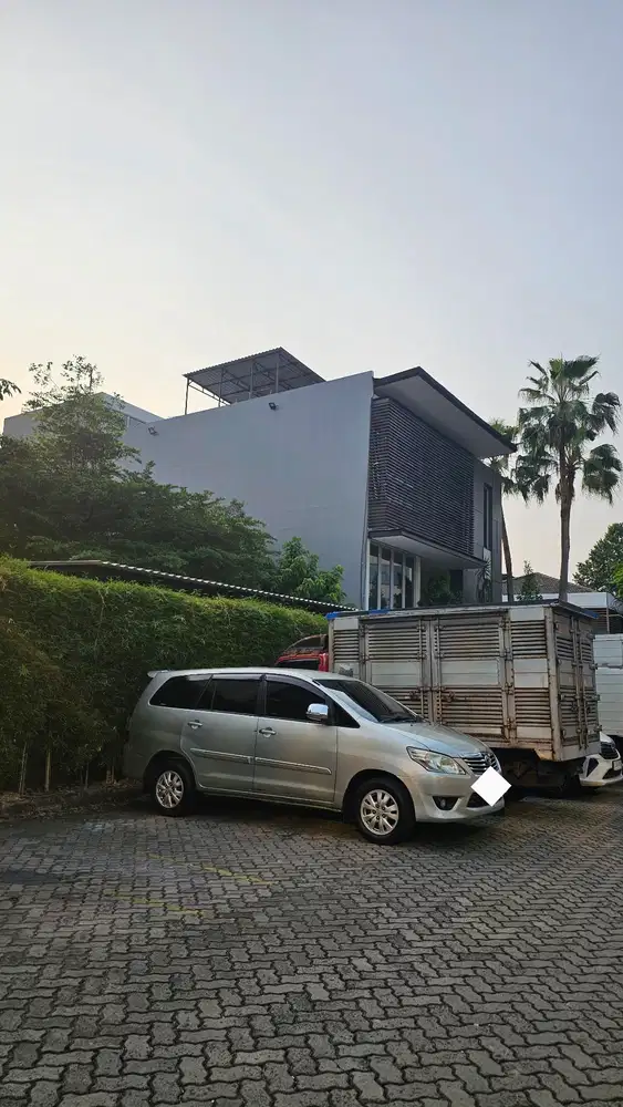 Toyota Kijang Innova 2012 Bensin