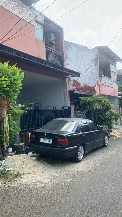 BMW 320i 1996 Bensin