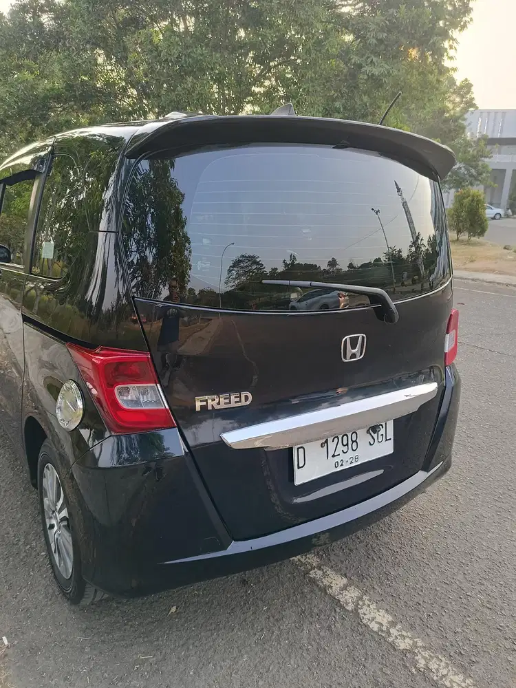 JUAL CEPAT HONDA FREED 2012 PSD