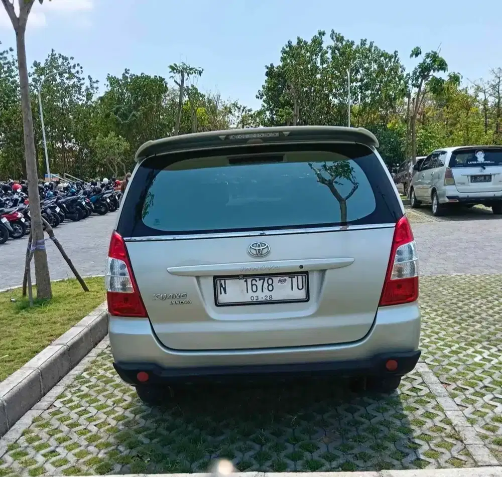 Toyota Kijang Innova 2008 Bensin