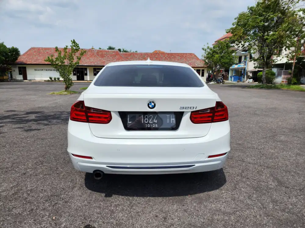 KM 50 RB BMW 320i N20 MATIC / AT 2013 #bmw 2013