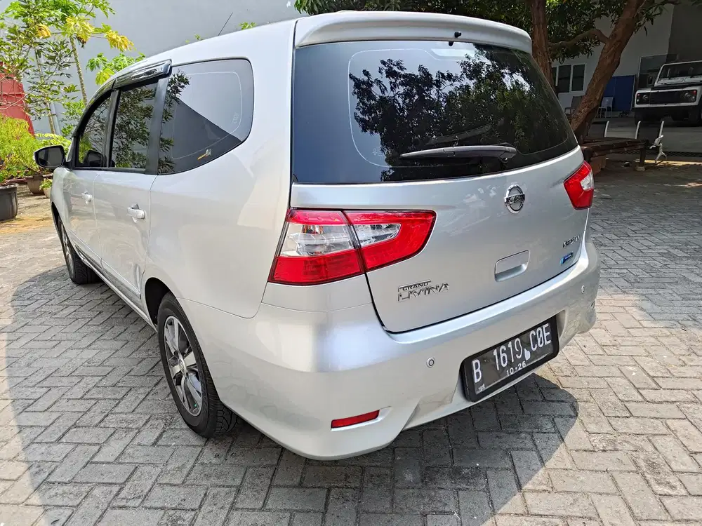 Grand Livina 1.5 XV M/T 2016