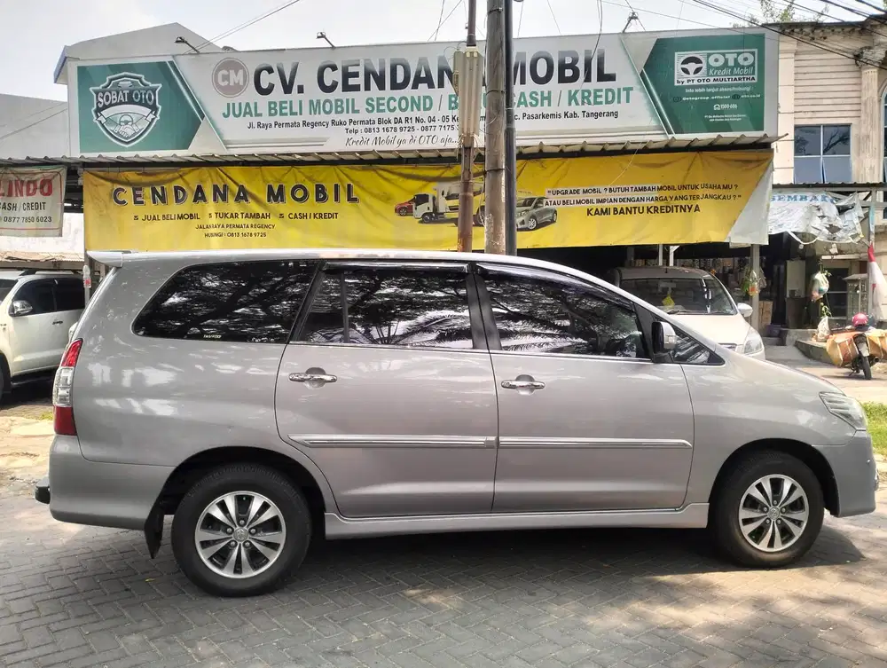 Toyota Kijang Innova 2015 Bensin