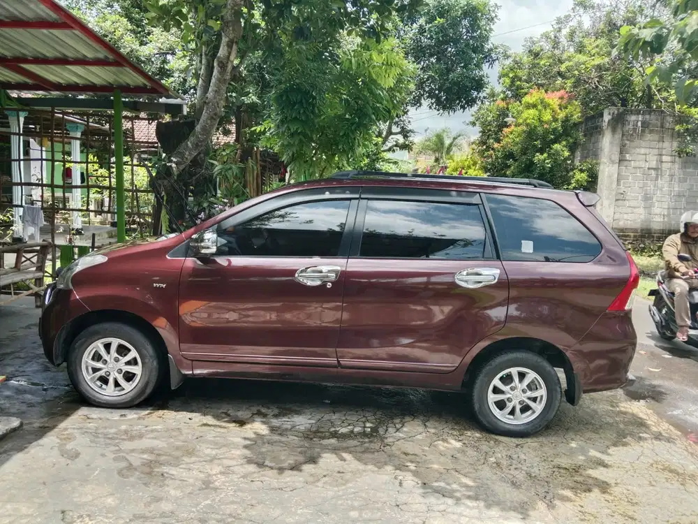 Toyota Avanza 2013 Bensin
