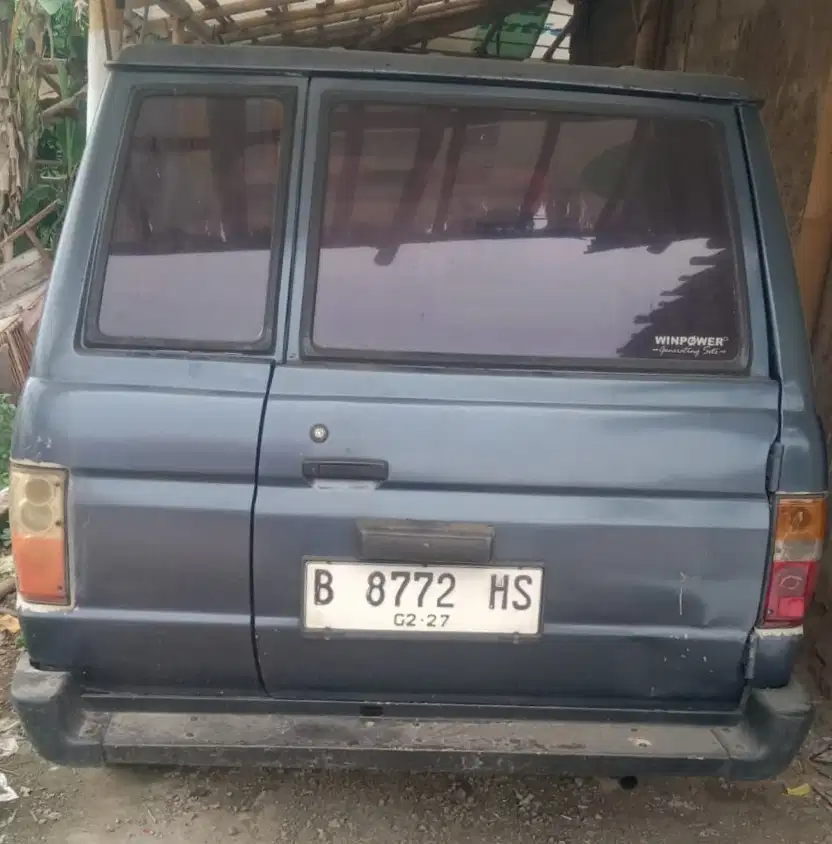 Toyota Kijang 1986 Bensin