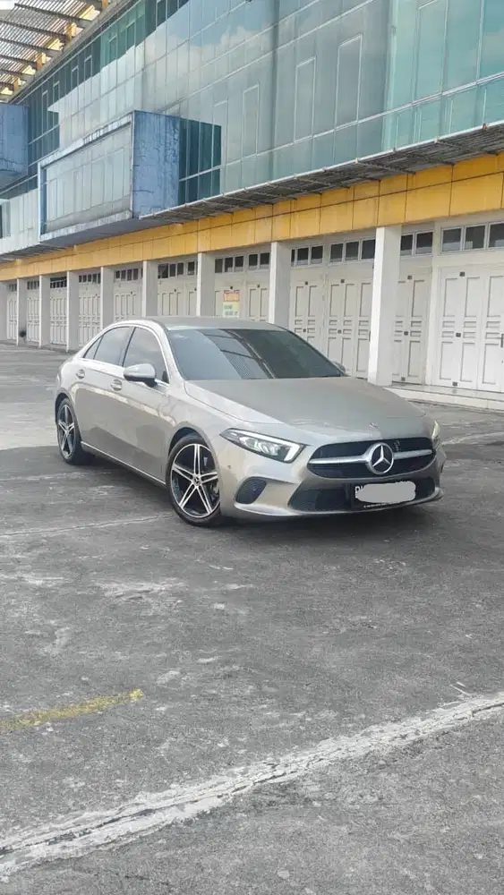 Mercedes-Benz A200 2020 Bensin