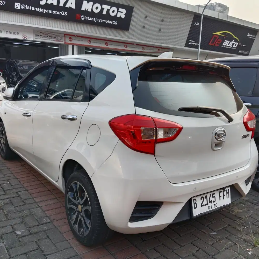 Daihatsu SIRION 1.3 R AT 2019 PUTIH
