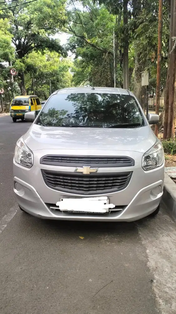 Chevrolet Spin 2015 Bensin