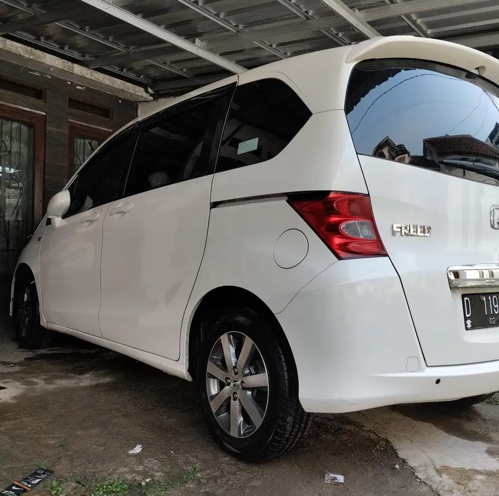 Honda Freed 2010 Bensin