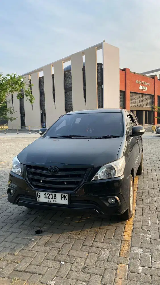 Toyota Kijang Innova 2009 Bensin