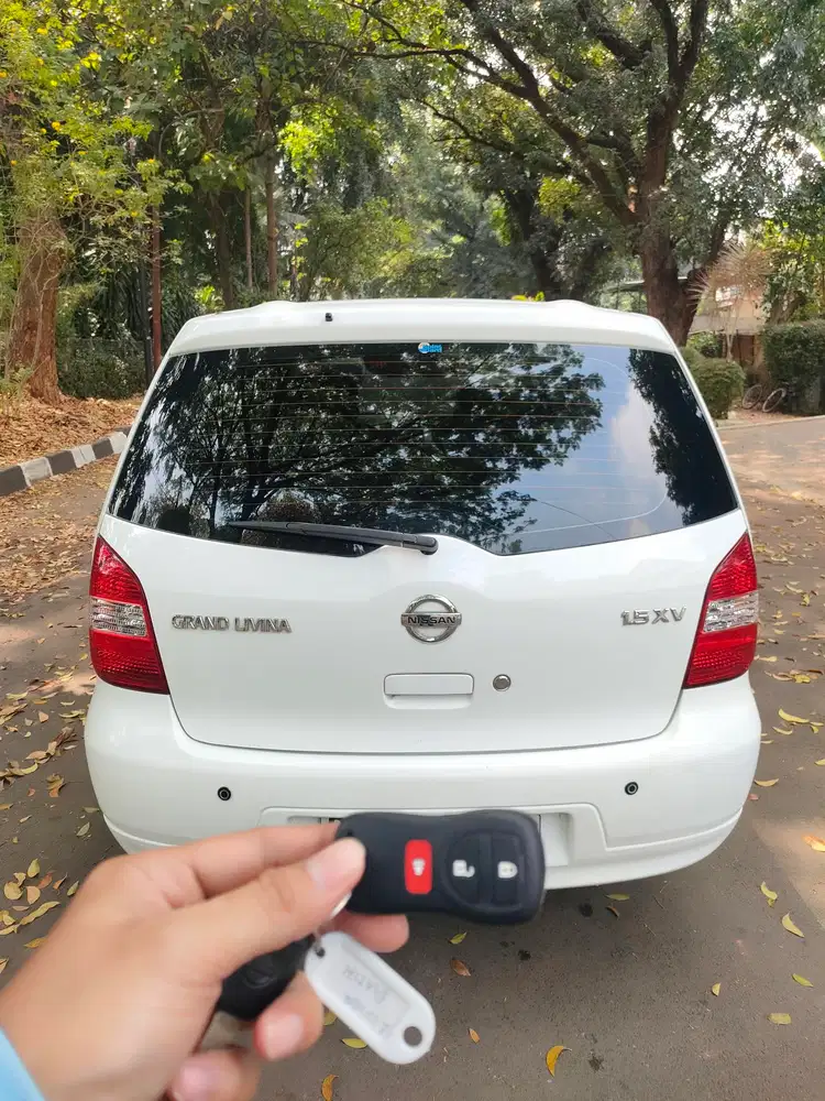 Nissan Grand livina 2011 Bensin