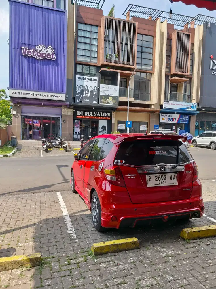 Honda Jazz 2011 Bensin