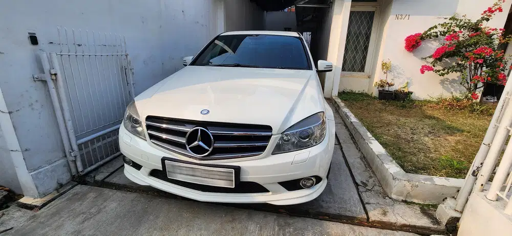 Mercedes-Benz C250 2010 Bensin