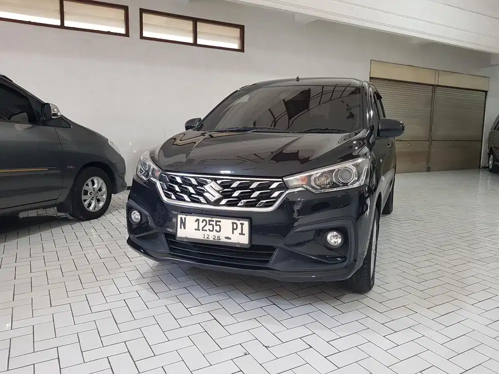 Suzuki Ertiga GL AT 2023 Bensin