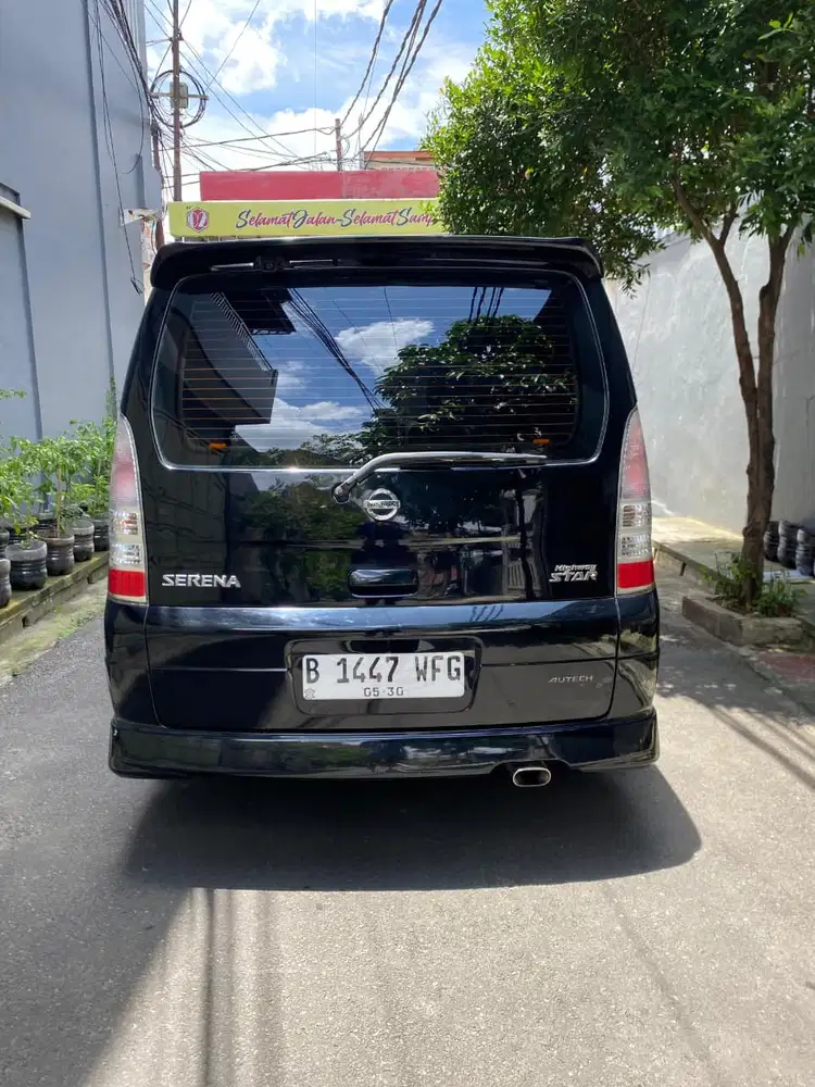 Nissan Serena 2010 Bensin