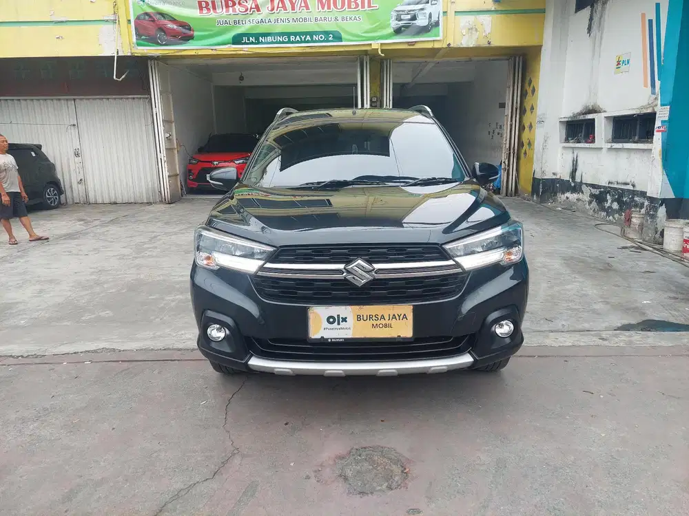 SUZUKI XL7 ALPHA 1.5 MATIC HITAM 2021