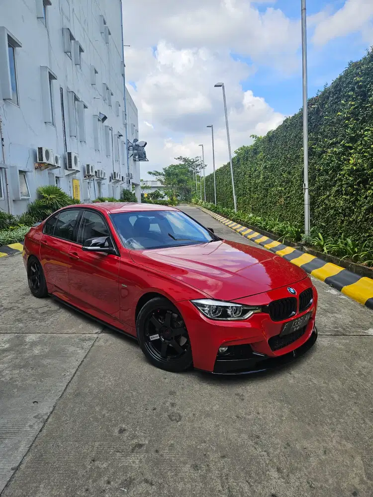 BMW 320i 2016 Bensin