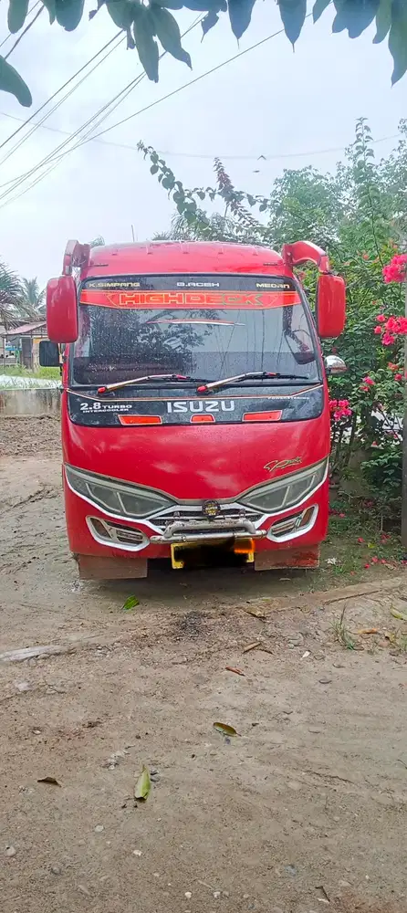 Isuzu Elf 2026 Diesel