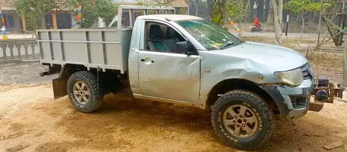 Mitsubishi Strada Triton 2011 Diesel
