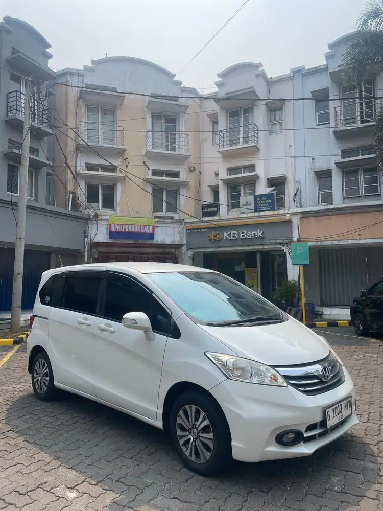Honda Freed 2013 Bensin