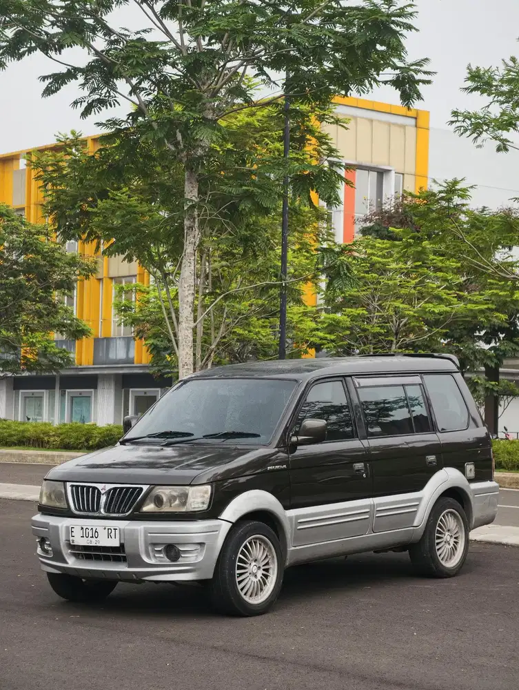 Mitsubishi Kuda 2002 Bensin