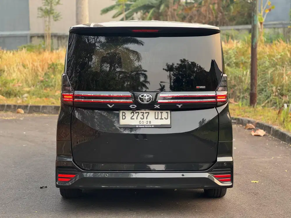 Toyota Voxy 2022 Bensin