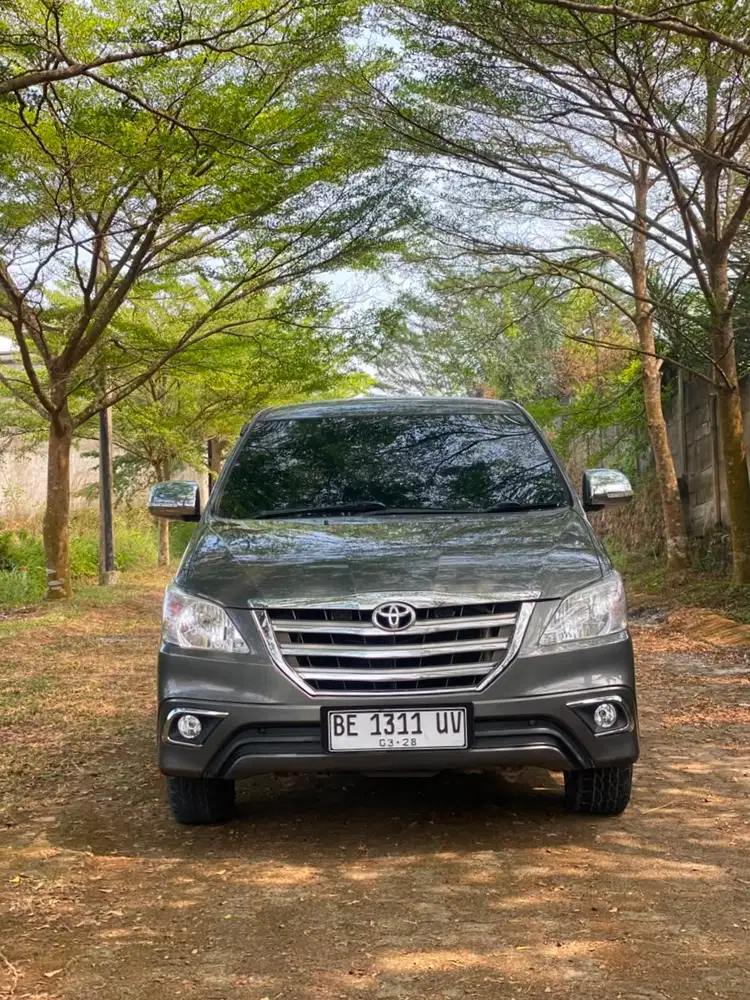Toyota Kijang Innova 2014 Bensin