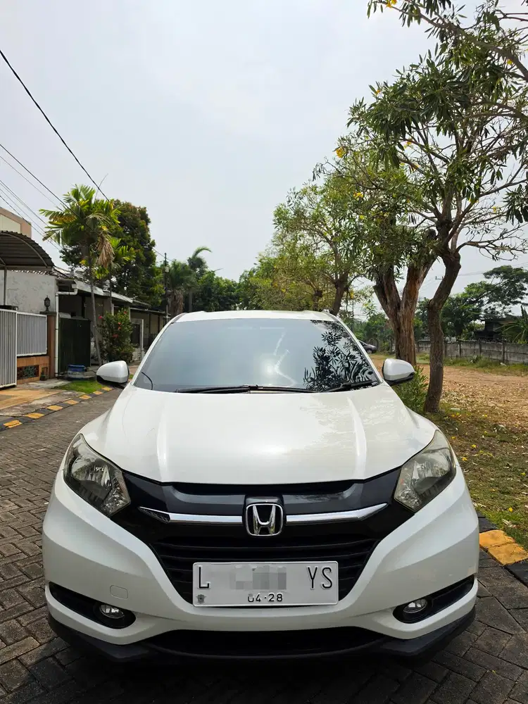 Honda HR-V E AT 2018 WHITE Bensin Tgn 1 Istimewa