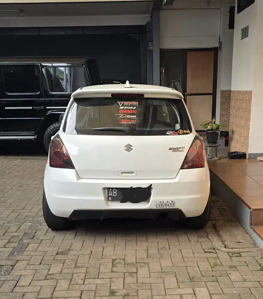 Suzuki Swift 2011 Bensin