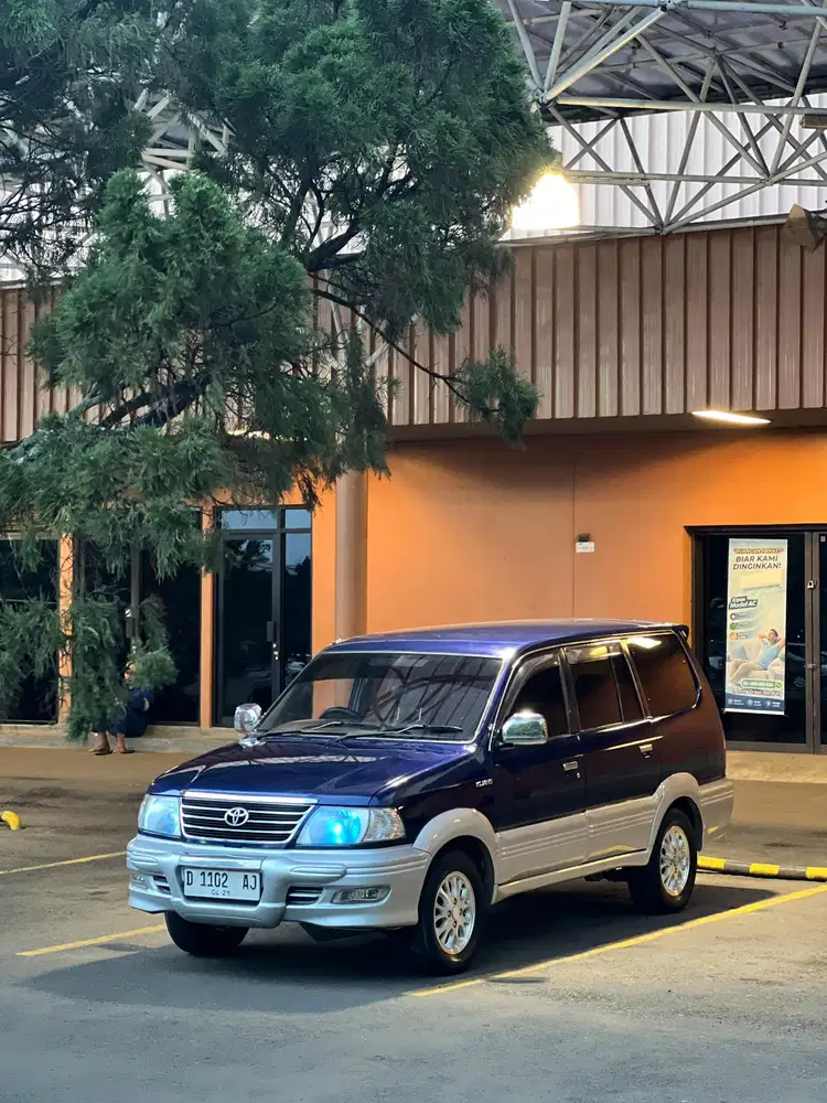 Toyota Kijang 2004 Bensin