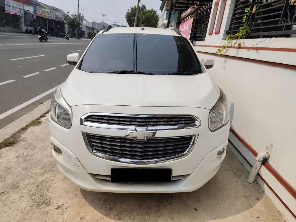 Chevrolet Spin 2013 Bensin