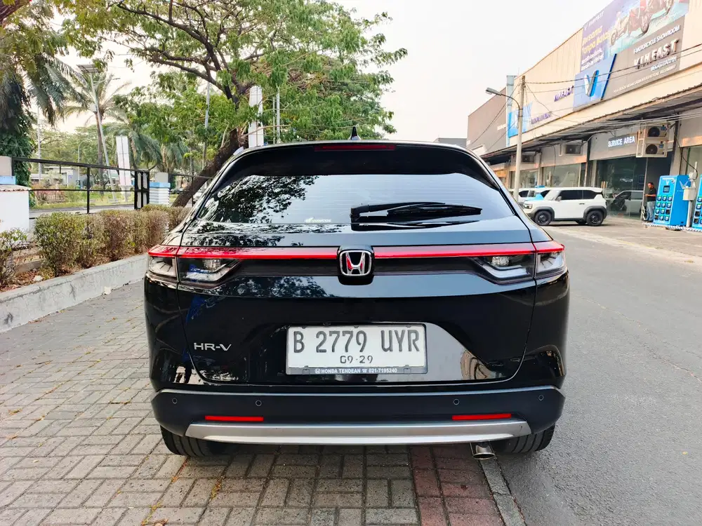 [KM : 15k] Honda HRV SE Panoramic CVT 2024 Ringan Murah AT