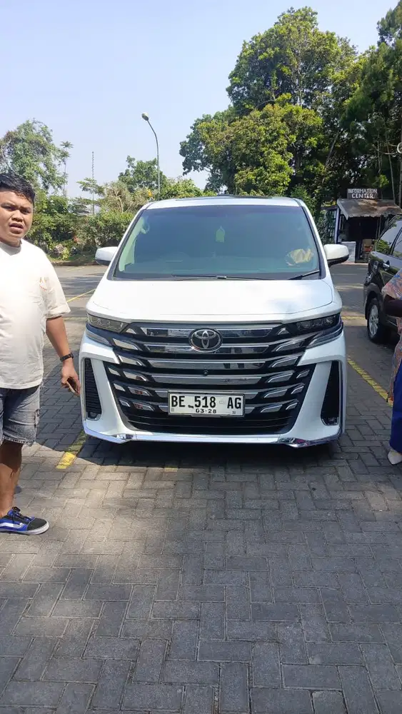 Toyota Alphard 2015 Bensin