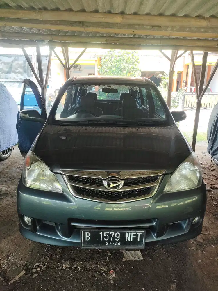 Daihatsu Xenia 2010 Bensin