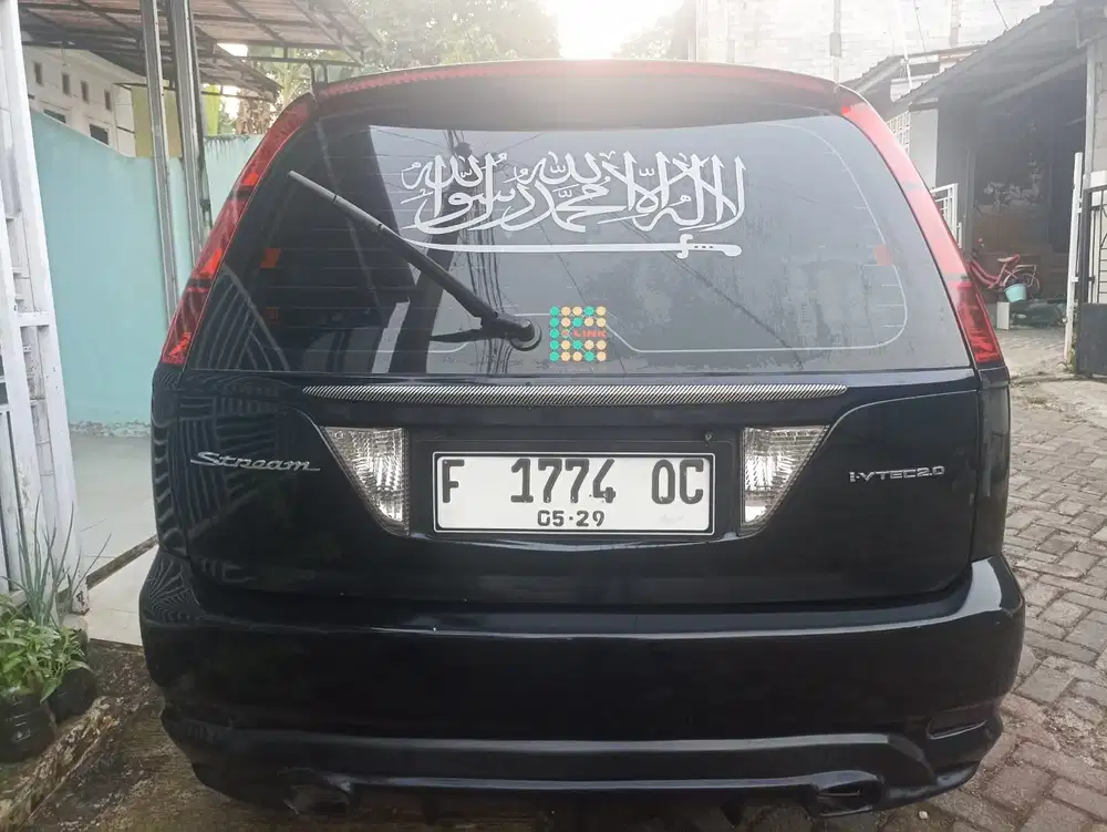 Honda Stream 2004 Bensin