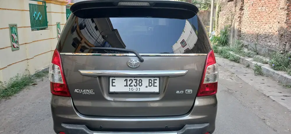 Toyota Kijang Innova 2011 Bensin