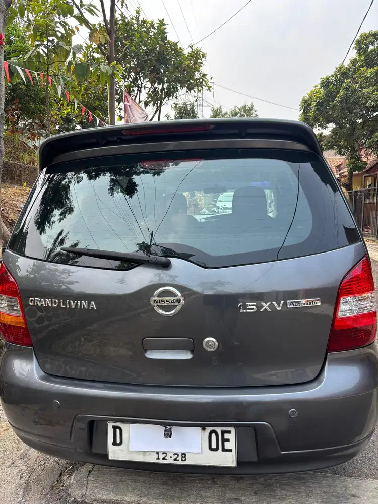 Nissan Grand livina 2011 Bensin