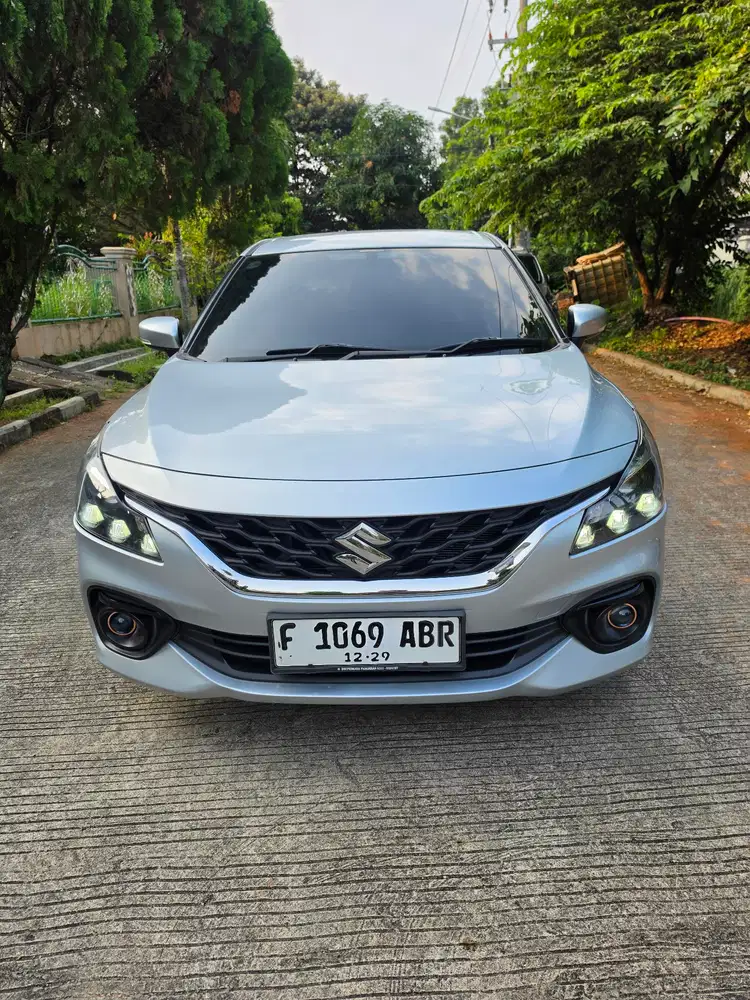 Baleno 2023 Hatchback AT km 35rb Record
