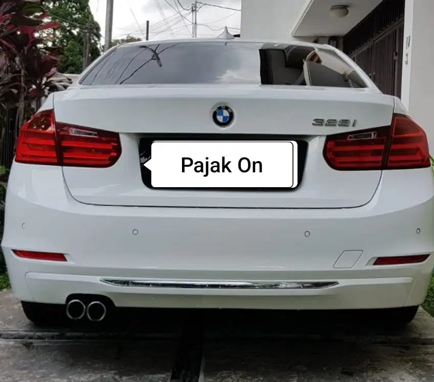 BMW 328i 2014 Bensin