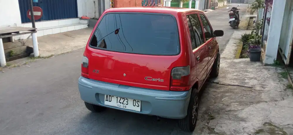 Daihatsu Ceria 2001 Bensin