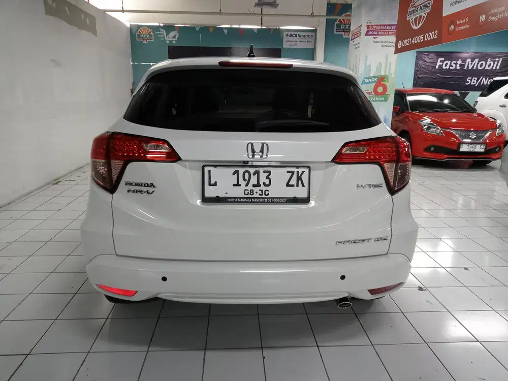 HONDA HRV PRESTIGE AT 2015 PUTIH