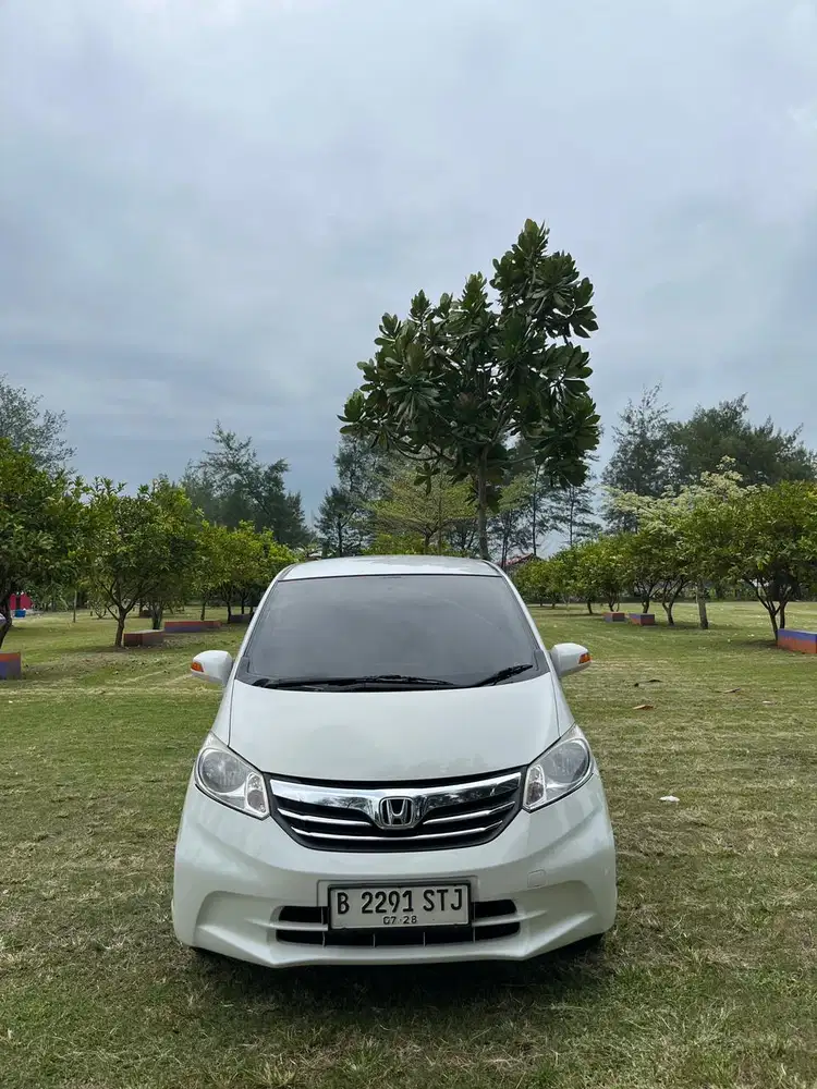 Honda Freed 2013 Bensin