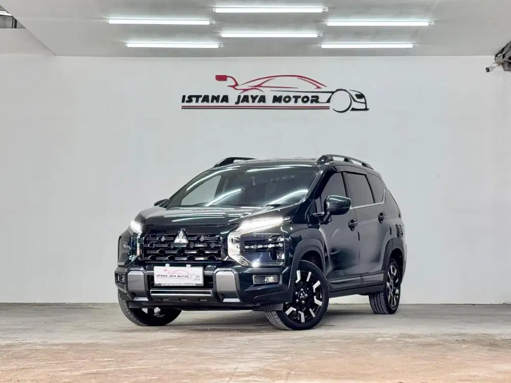 Mitsubishi XPANDER 1.5 CROSS CVT 2025 - ABU-ABU