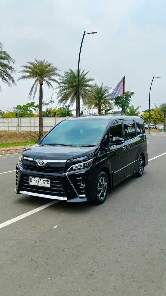 Toyota Voxy 2018 Bensin