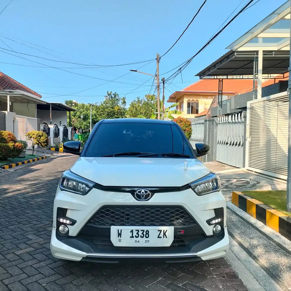 Toyota Raize GR TWO TONE AT 2024 Bensin