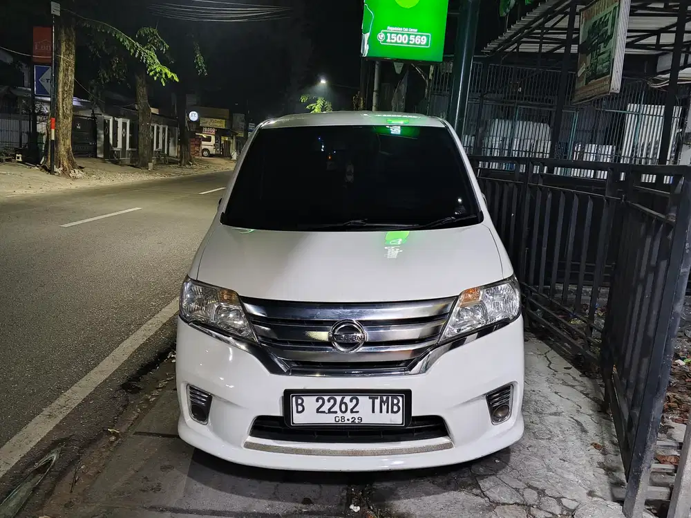 Nissan Serena 2014 Bensin
