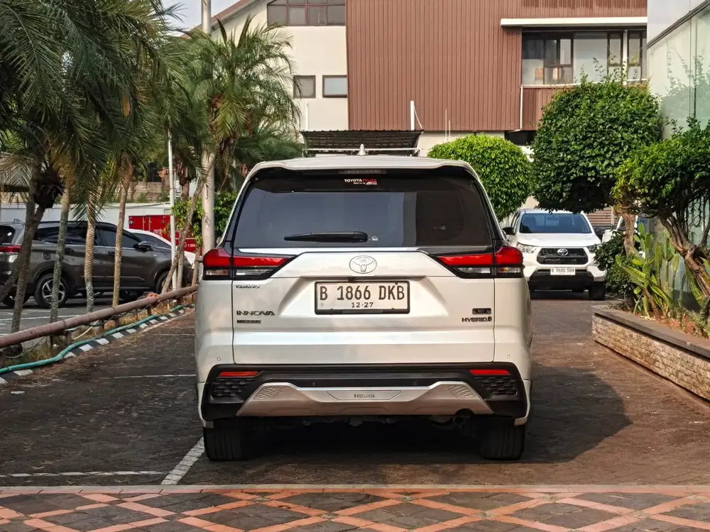 Toyota Kijang Innova 2022 Hybrid