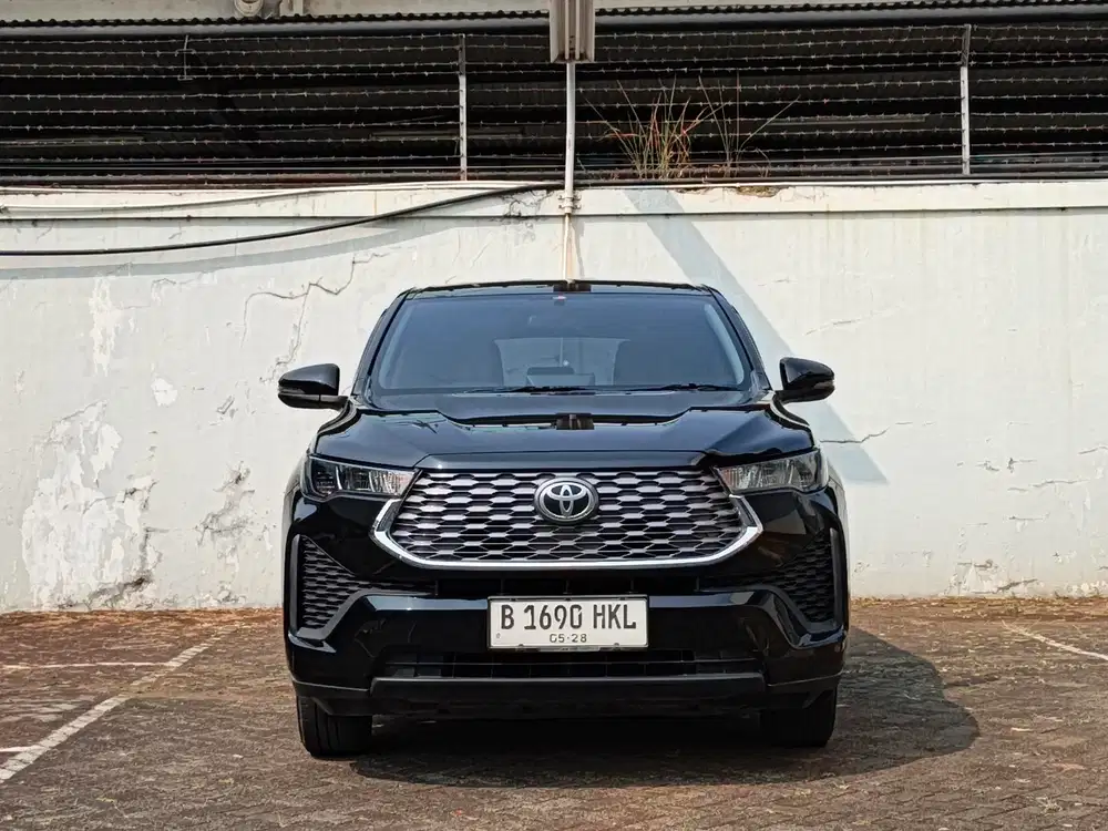 Toyota Kijang Innova 2023 Bensin