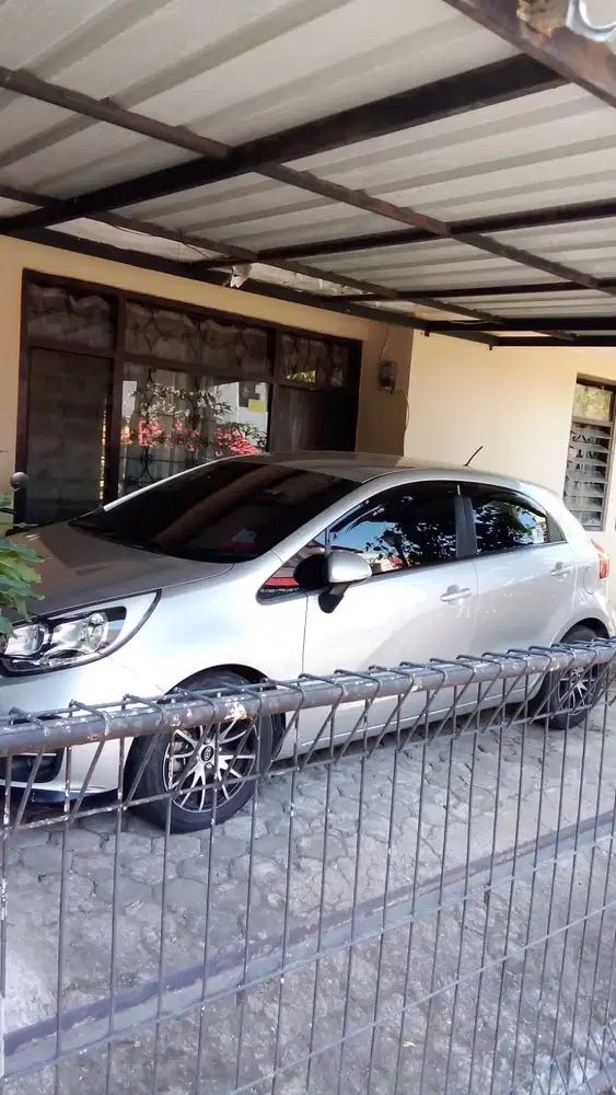 Kia Rio 2015 Bensin Istimewa km30rb