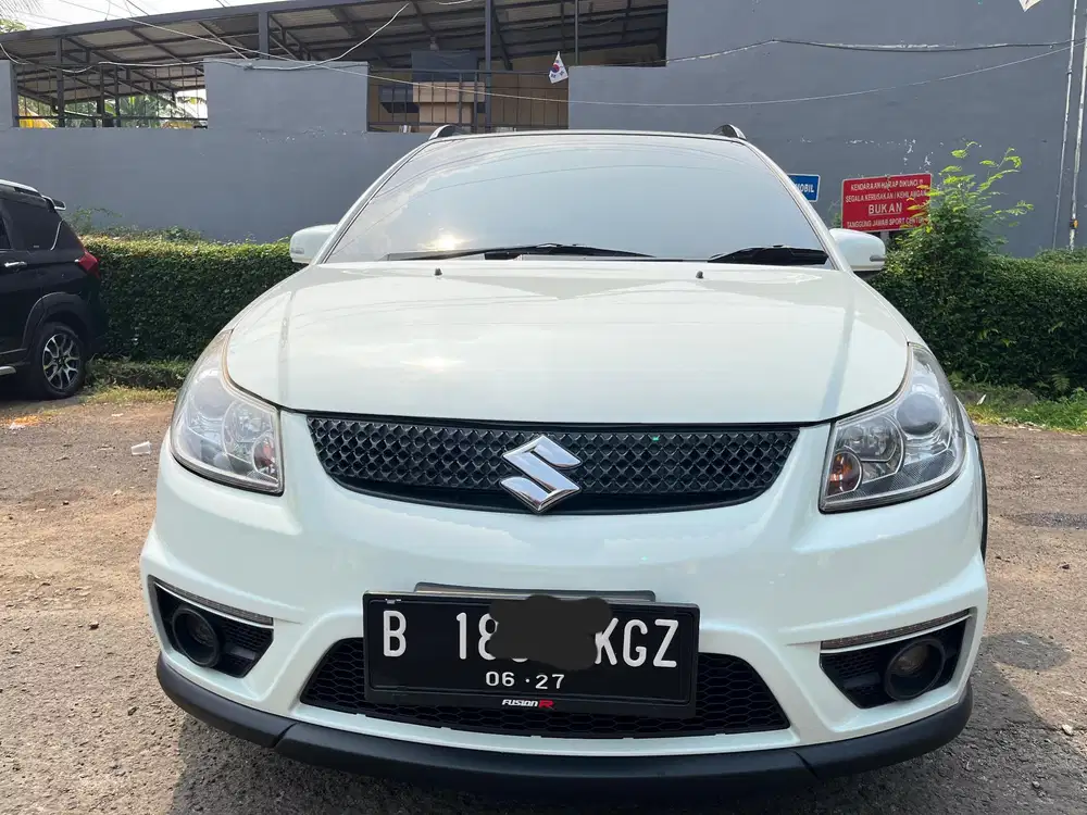 Suzuki SX4 2012 Bensin